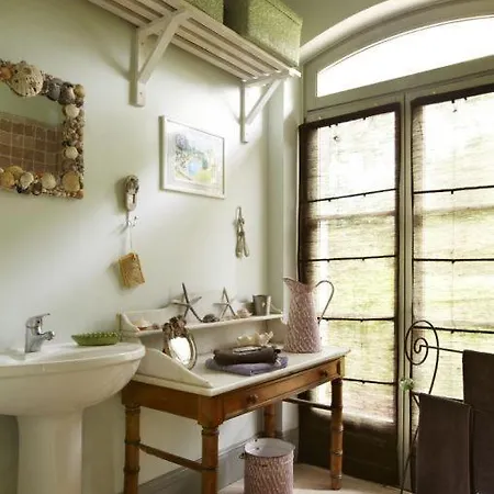 La Demeure Du Figuier Holiday home *